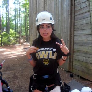 Meet your Posher, Chloe